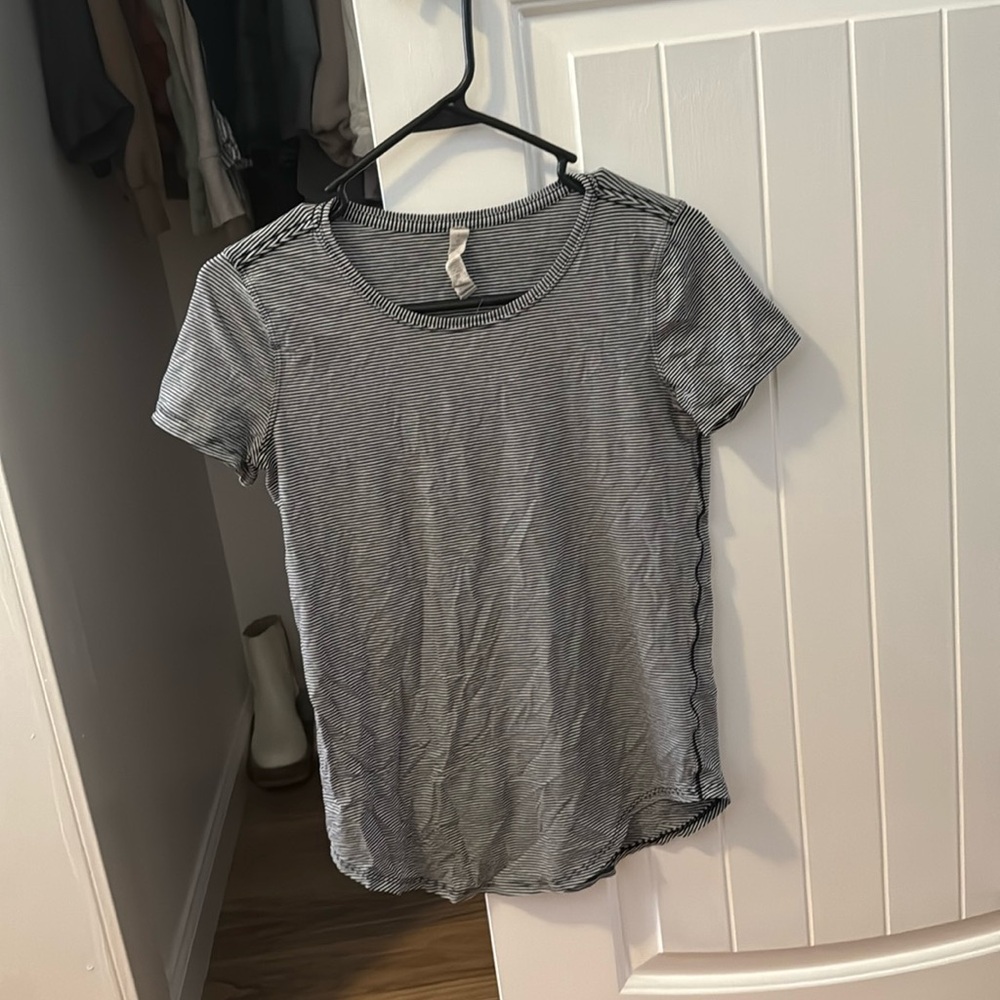 Lululemon Tee Shirt